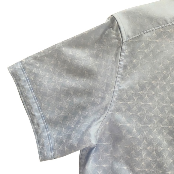 Robert Graham Light Blue Short Sleeve Button Down Shirt Excellent Condition - Picture 4 of 9